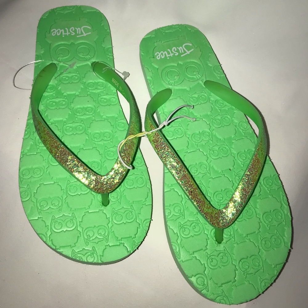 Justice Flip Flops(NWOT)